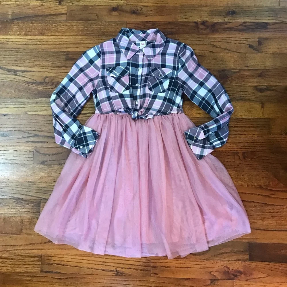 justice pink dress Justice Pink/Black dress. Cute, size 10 Girls